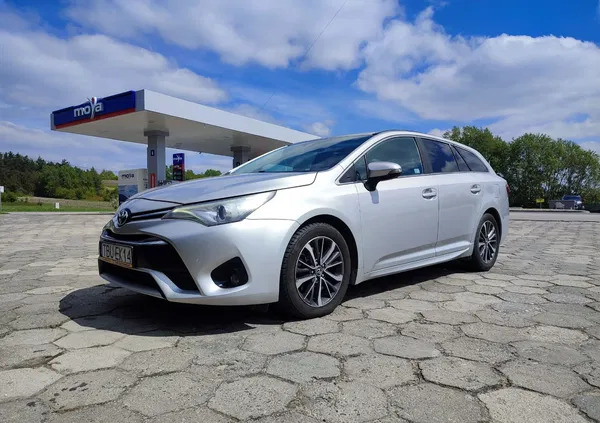 samochody osobowe Toyota Avensis cena 39900 przebieg: 282500, rok produkcji 2015 z Pińczów